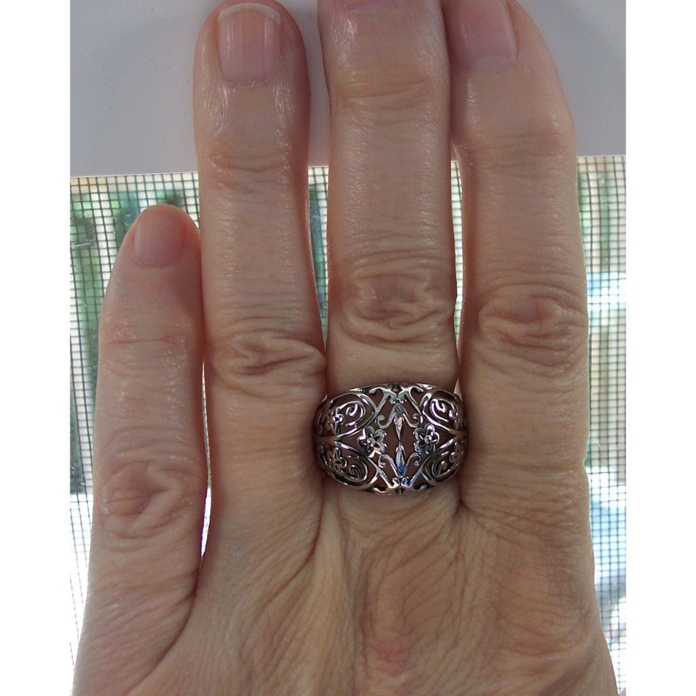 925 STERLING SILVER Open Work Floral Dome Ring - Picture 12 of 16
